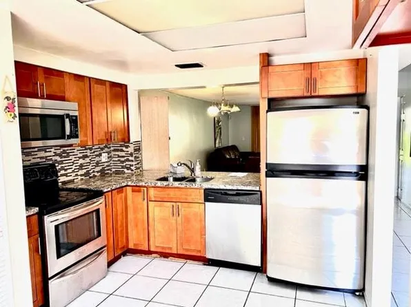 8839 SW Springtree Lakes Drive #8839, Sunrise, FL 33351