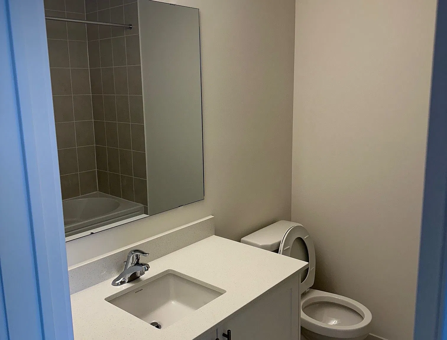 3 bed, $3,200 — Photo 4