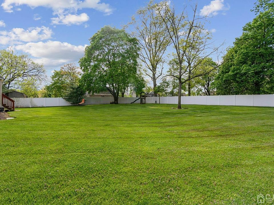 7 Christopher Ct, Piscataway, NJ 08854 MLS 2311837R Zillow
