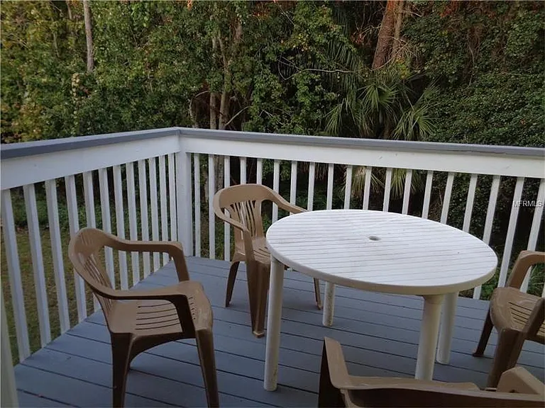 Private deck