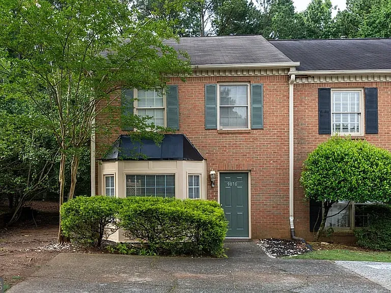 9070 Cobbler Ct — Photo 1