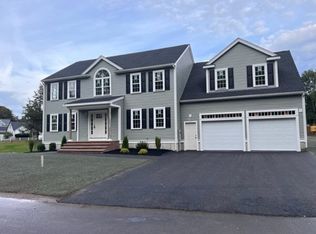 9 Cummings Way, Holbrook, MA 02343