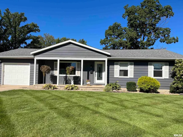532 Sara Dr, Centralia, IL 62801