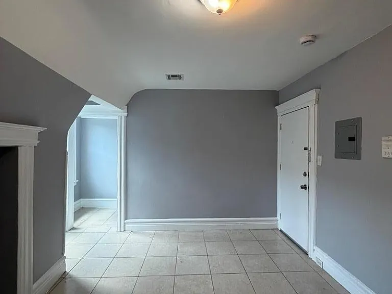 58 N 5th St #3 — Photo 4