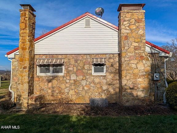 5th image of 857 Yellow Rd