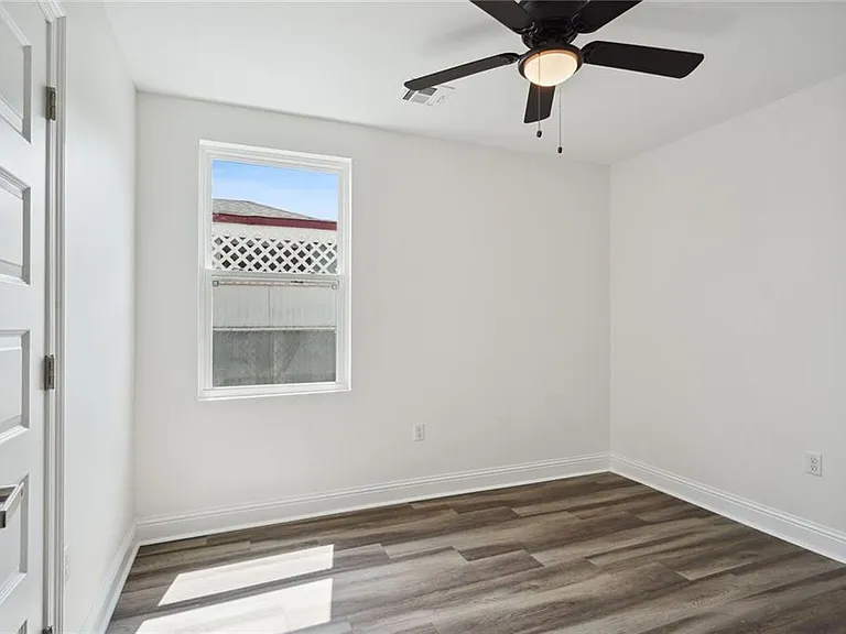 43 Labarre Pl — Photo 13