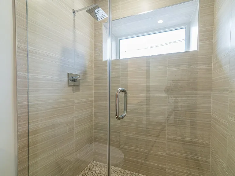 114 Richmond St #2RE — Photo 21