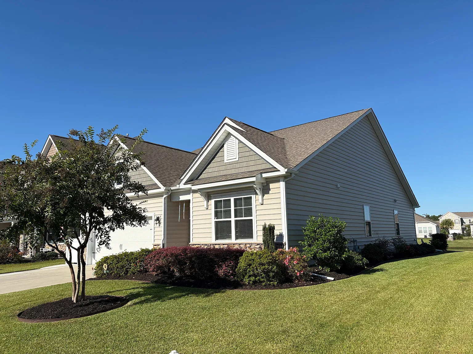 4 bed, 1862 sqft, $2,900 — Photo 3
