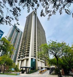 6007 N Sheridan Rd APT 6H, Chicago, IL, 60660