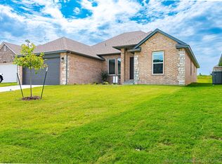 6270 E 146th St S, Bixby, OK 74008