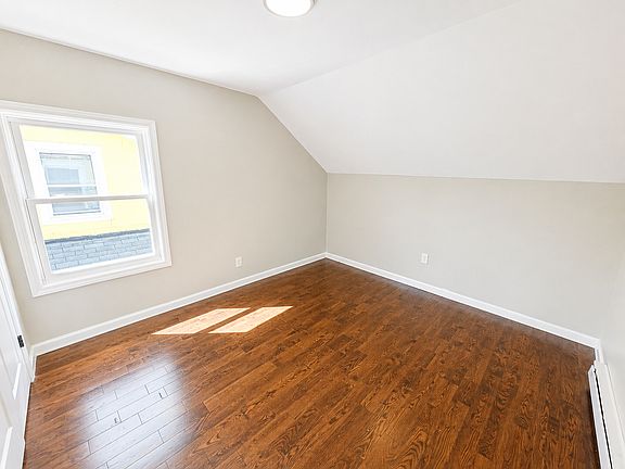 4th image of 83 Lindsley Ave #3