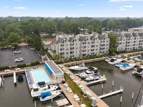 310 Oselka Dr Suite 456, New Buffalo, MI 49117