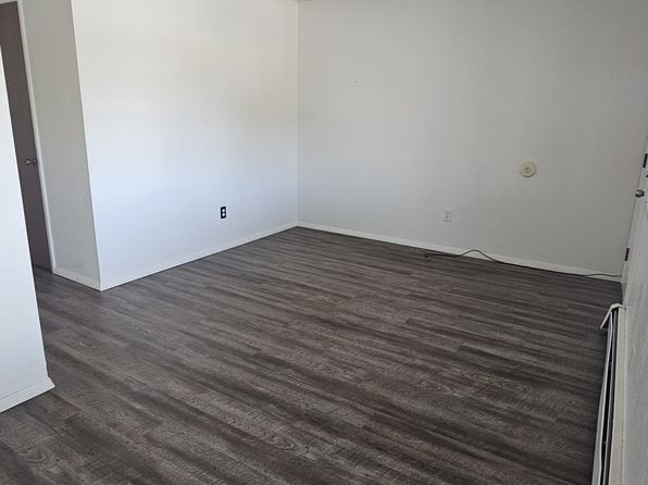 895 Iowa Ave APT 203