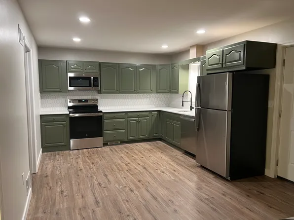 71 Loop Rd APT A, Lititz, PA 17543