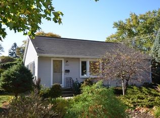 6923 North Ave, Middleton, WI 53562