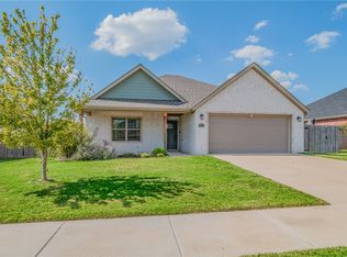 915 Trailwood St, Tontitown, AR 72762