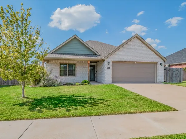 915 Trailwood St, Tontitown, AR 72762