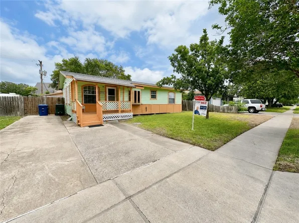 5018 Bevly Dr, Corpus Christi, TX 78411