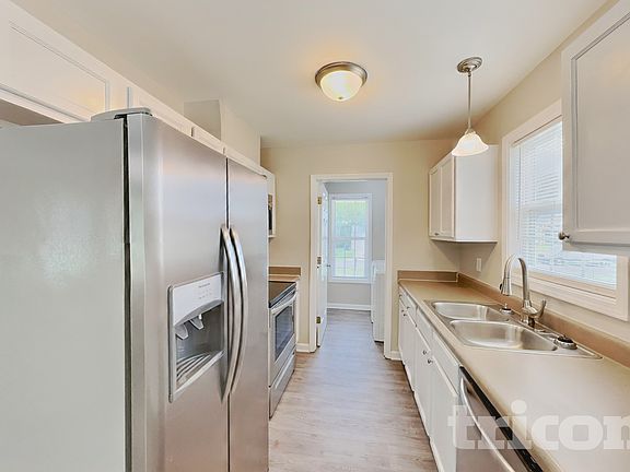 5th image of 345 Gray Ghost St