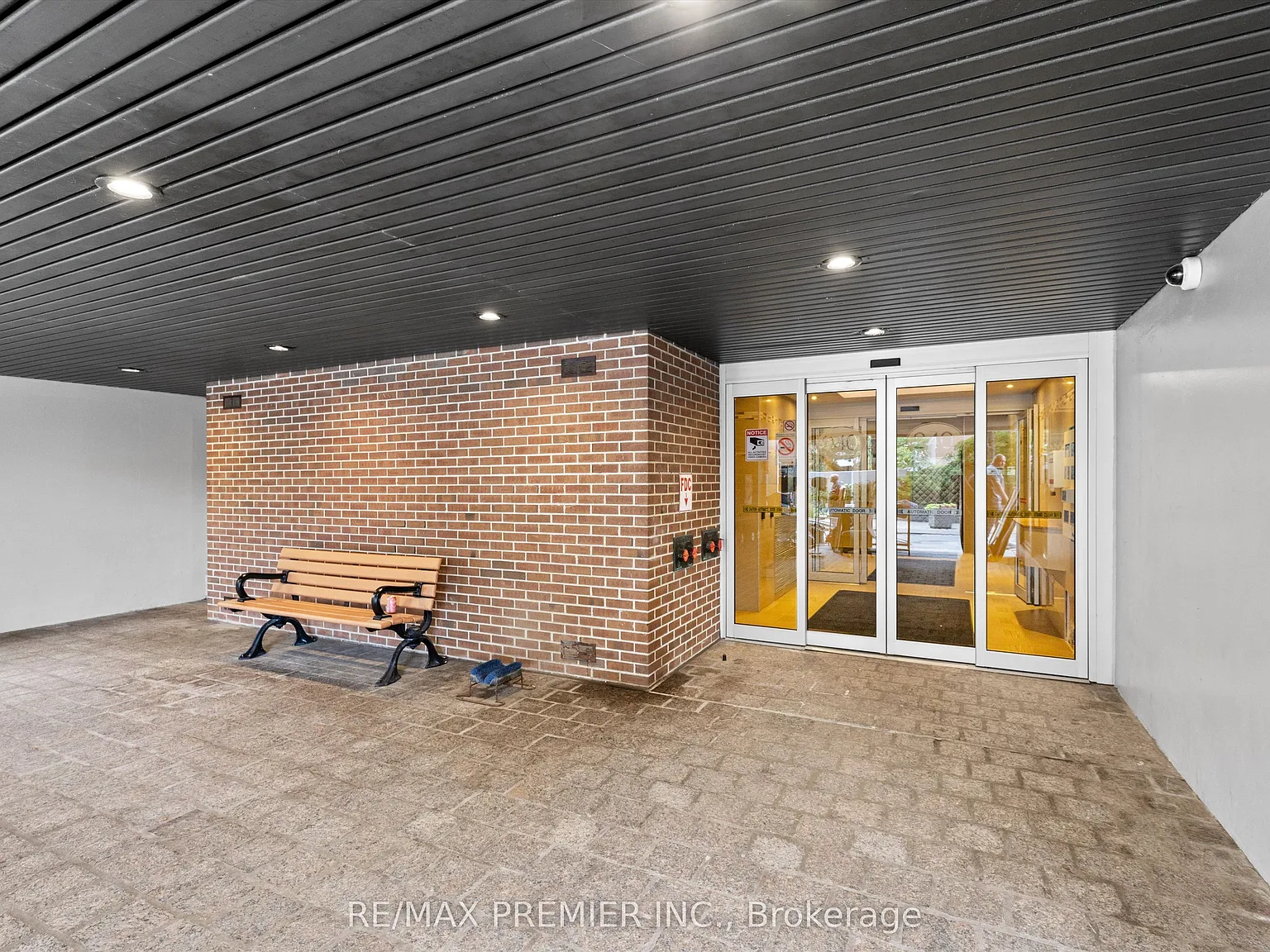 3 bed, $3,500 — Photo 2