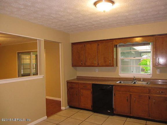 2nd image of 1539 Gano Ave