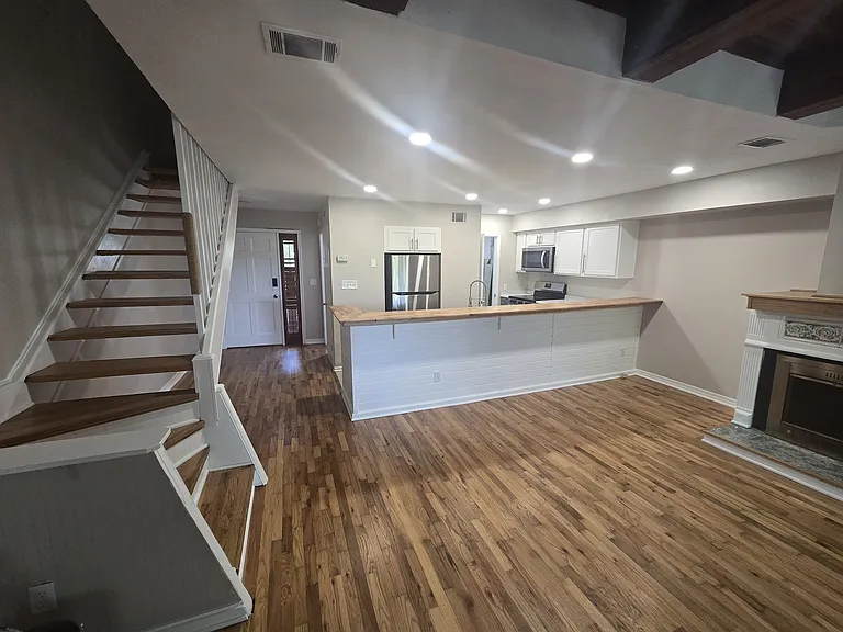 1574 Three Lantern Ln — Photo 10