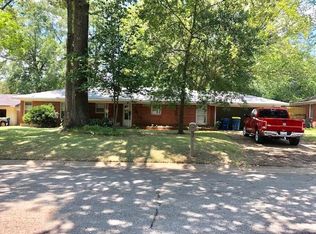 615 Sceyne Rd, Kilgore, TX 75662