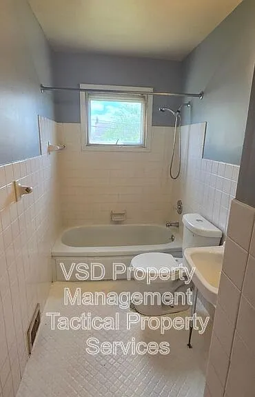 19268 Stafford Ave — Photo 18