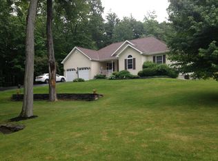 56 Chadwycke Ct, Valatie, NY 12184