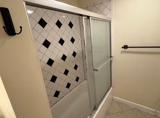 7-15 Liberty St #2, Pawcatuck, CT 06379