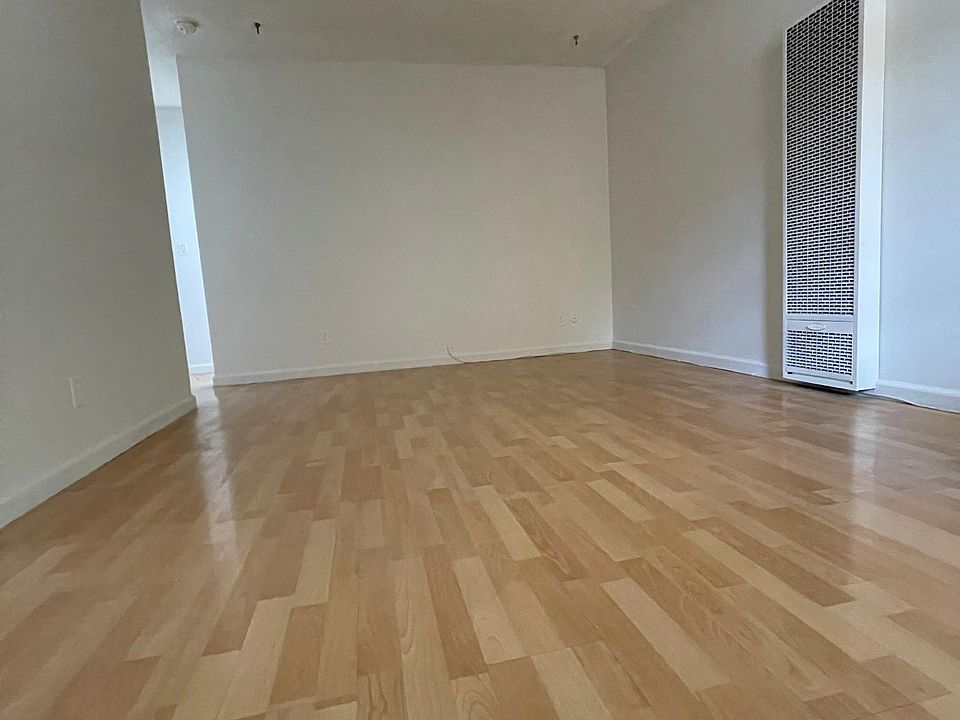 1st image of 522 S Fair Oaks Ave APT 2