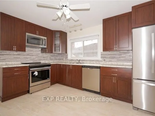 421 Woodcrest Ave, Oshawa, ON L1J 2T5