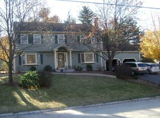 61 Timberline Dr, Nashua, NH 03062