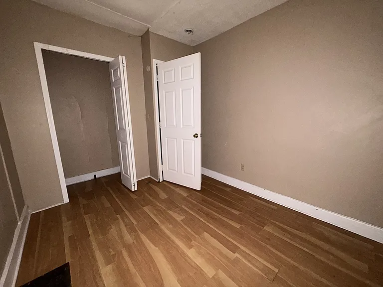 514 W Marion St #B — Photo 6