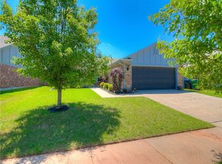 9544 SW 25th St, Oklahoma City, OK 73128