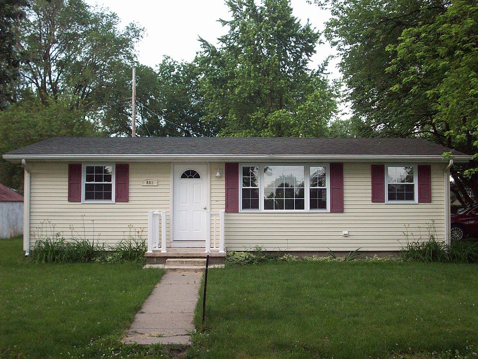 1st image of 803 Fairview Dr