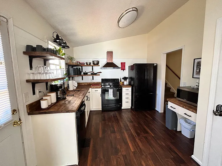 6042 Colt Ridge Trl SE — Photo 2
