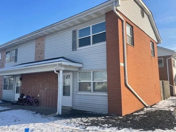 219 Buckeye Cir, Columbus, OH 43217