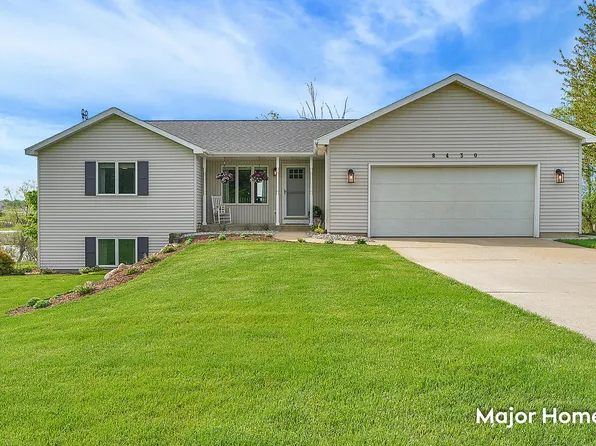 8430 Wingeier Ave SE, Alto, MI 49302