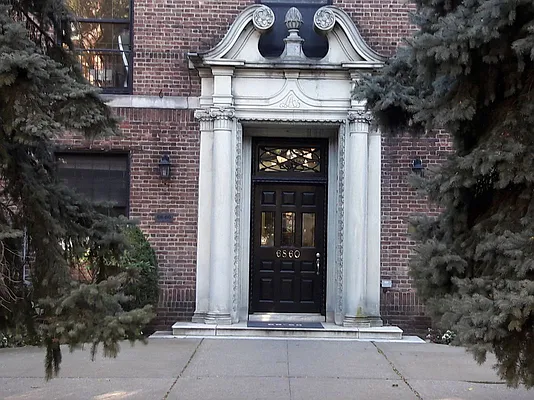 Rented by Chartwell Forest Hills Realty | media 3