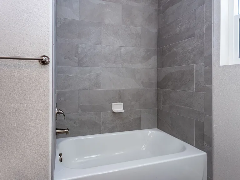 Guest Bathroom 2