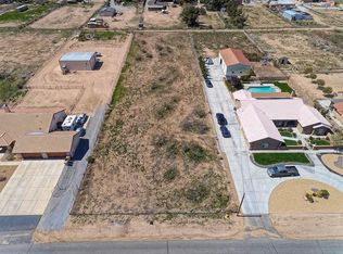 Pinon Ave, Hesperia, CA 92345