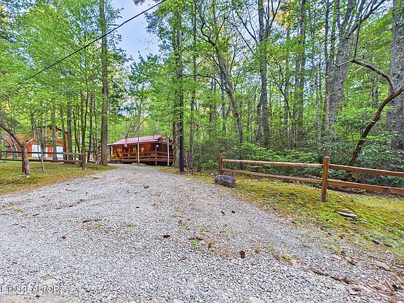 57th image of 113 Rivendell Ln