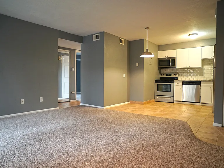 2575 S Syracuse Way #E205 — Photo 3