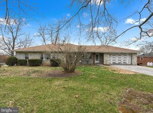 800 Kreutz Creek Rd, York, PA 17406