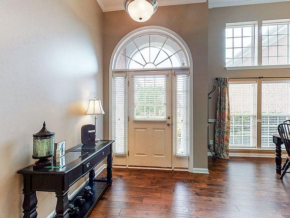 5th image of 1034 Notting Hill Dr
