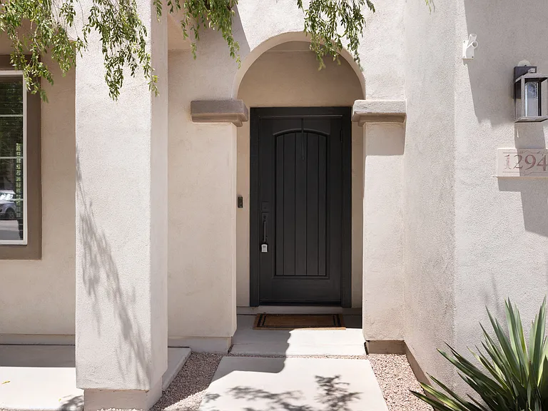 1294 E Apricot Ln — Photo 3