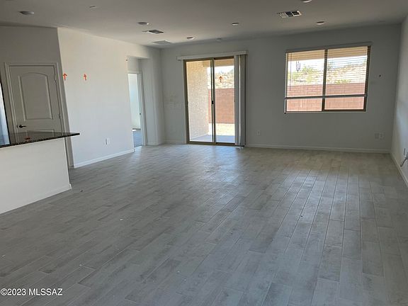3rd image of 3136 N Dasylirion Dr