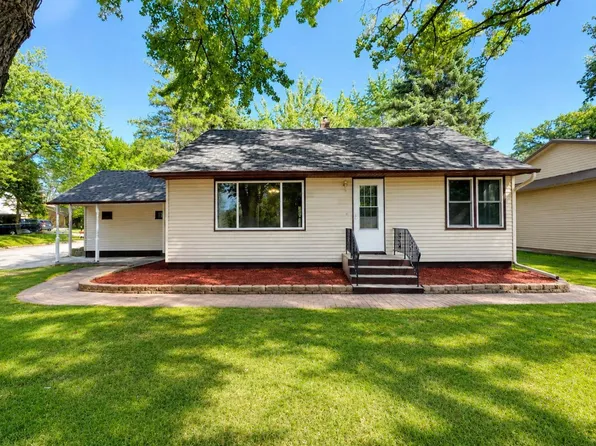 206 8th St SE, Long Prairie, MN 56347