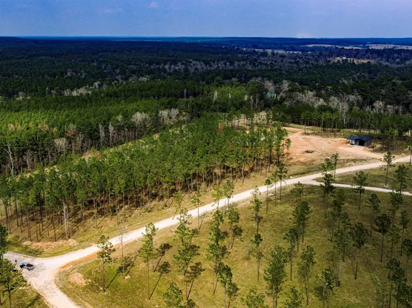 219 Big Buck Dr, Moscow, TX 75960